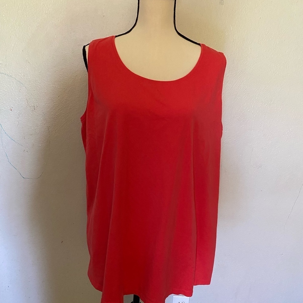 Catherine's size 2X red top - Picture 3 of 11